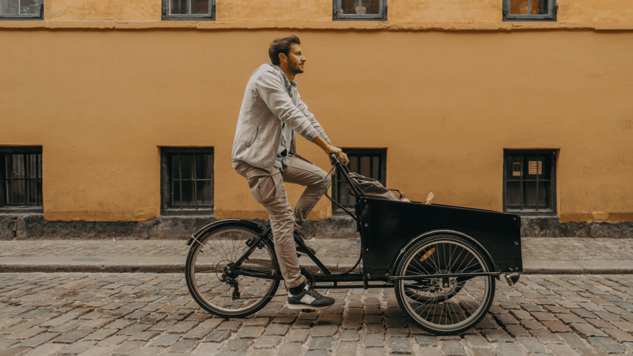 Co zmiany na wrocławskim rynku kurierskim mówią o przyszłości polskiej logistyki miejskiej?